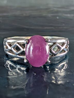 Sterling Silver Celtic-style knot Genuine Pink Sapphire Cabochon Ring Size 6.5